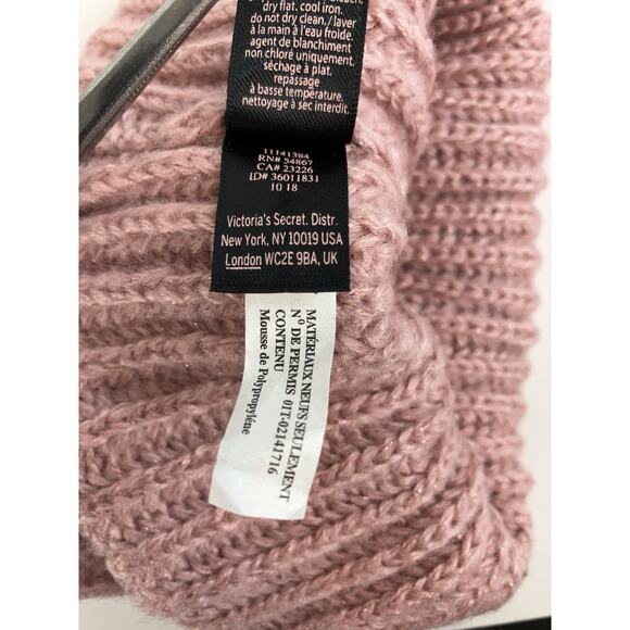 Victoria’s Secret Pink Faux Fur Puff Ball Beanie With Rhinestone Star Detail - Picture 7 of 8